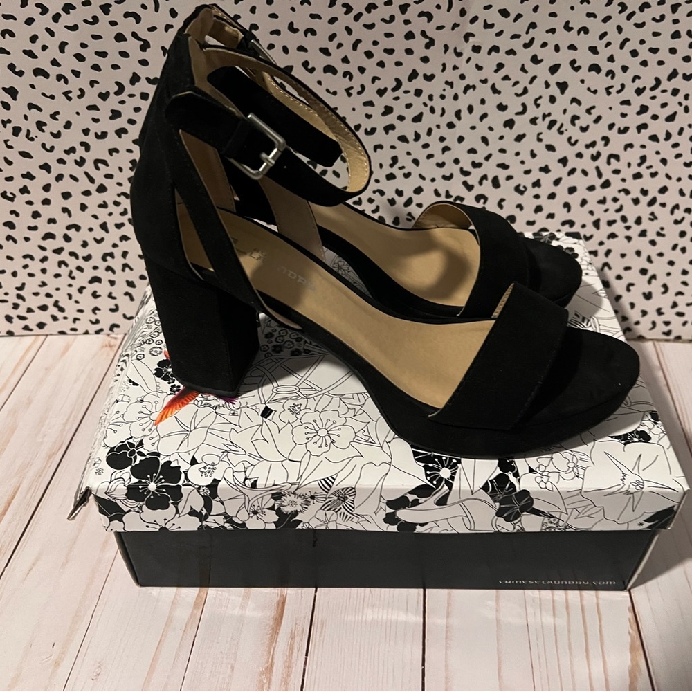 Women’s black heels
